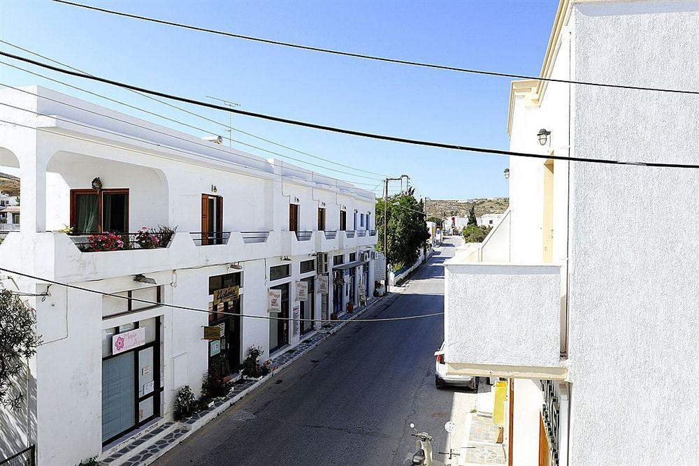 Hotel Dionysis Studios Adamantas  ภายนอก รูปภาพ
