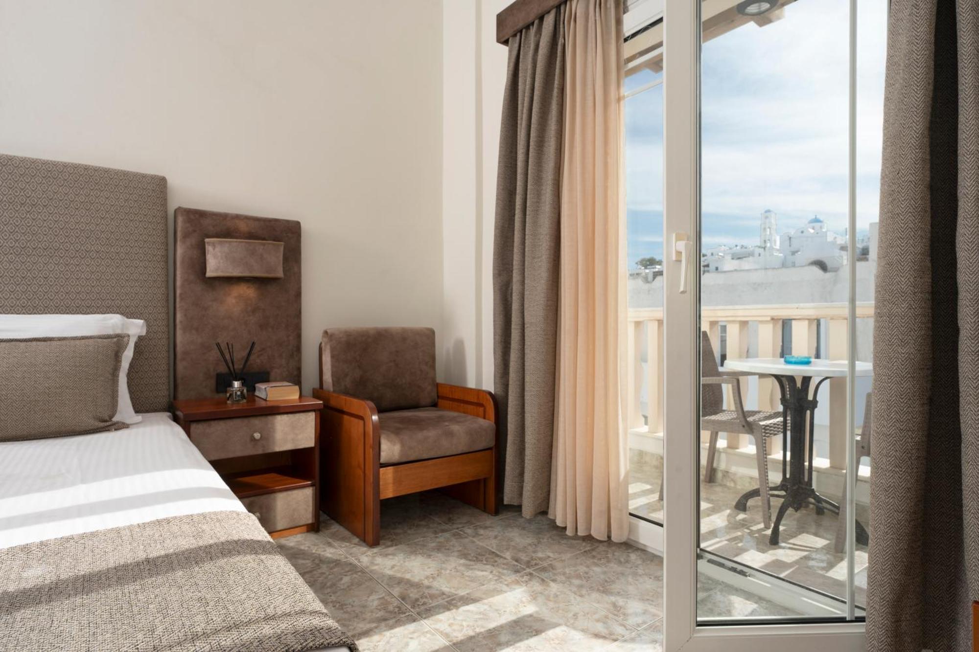Hotel Dionysis Studios Adamantas  ภายนอก รูปภาพ